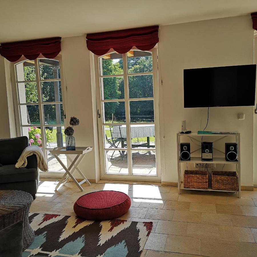 Gutshof Ferienwohnung In Seenaehe ดีสเซิน อัม อัมเมอร์เซ ภายนอก รูปภาพ